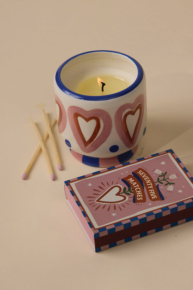 Tändstickor Adopo Hearts, Rosa